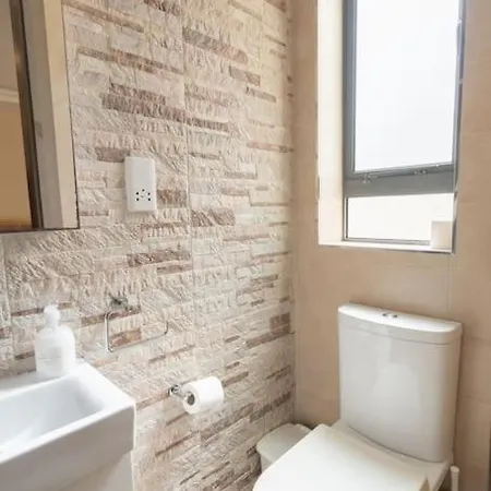 Malta's Gateway-hosted By Sweetstay Apartment *