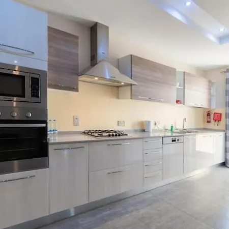 Apartmán Malta's Gateway-hosted By Sweetstay Buġibba
