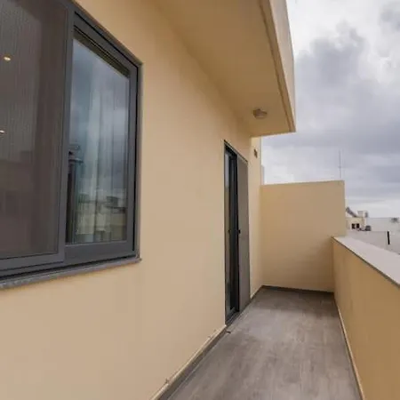 Malta's Gateway-hosted By Sweetstay Apartment