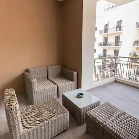 Apartment Malta's Gateway-hosted By Sweetstay