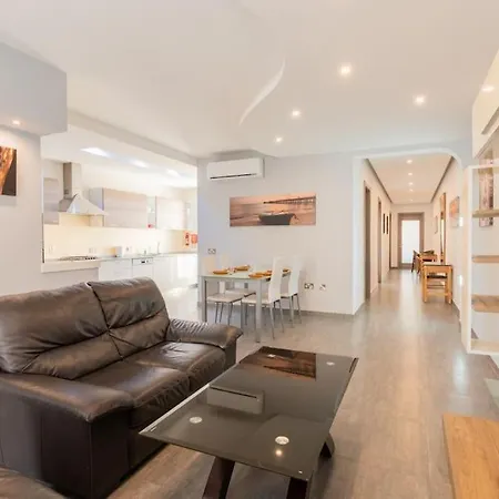 Malta's Gateway-hosted By Sweetstay Buġibba